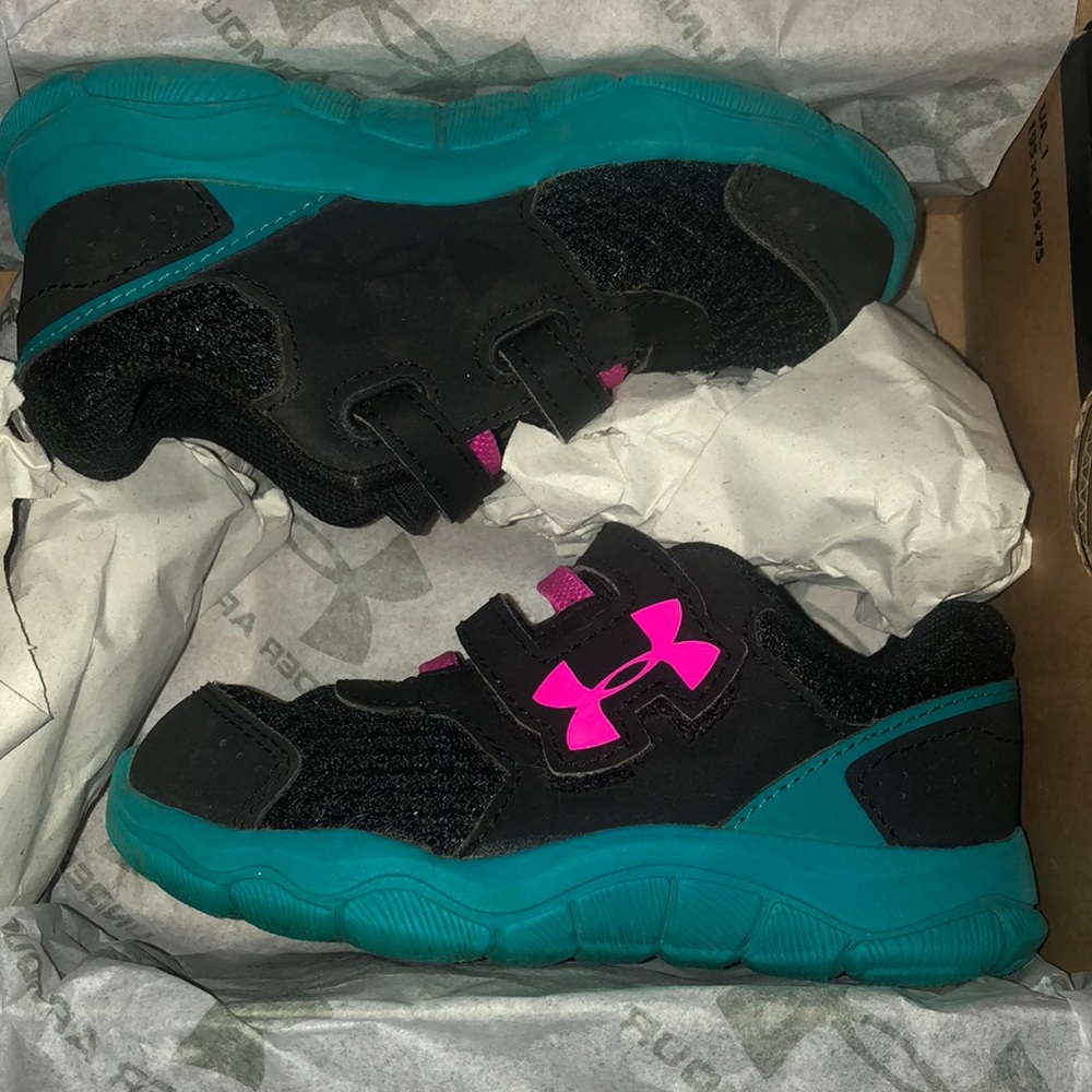 Under Armour shoes size 6k (toddlers)
